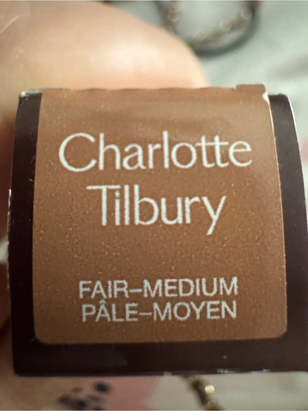 Charlotte Tilbury Hollywood Contour Wand Fair-Medium